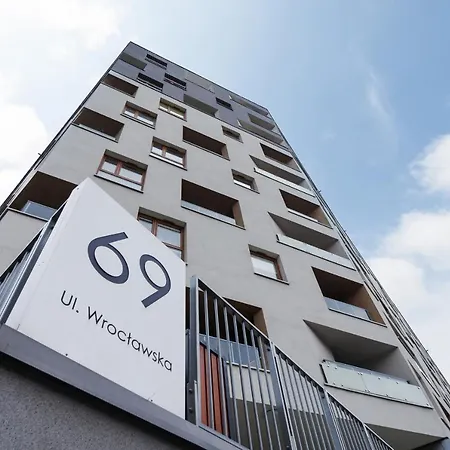 Wroclawska 69 Cracow By Renters Apartment Krakow